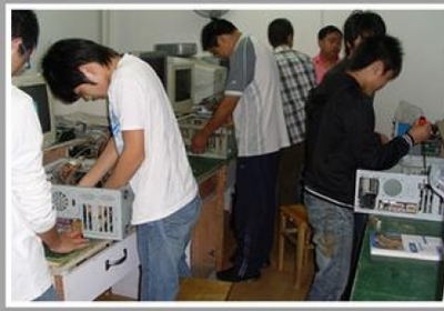 春華教育 打造卓越的計(jì)算機(jī)技術(shù)培訓(xùn)平臺(tái)